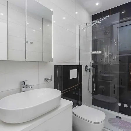 Luxury Beachfront Krk With Terrace - With Terrace Lejlighed *