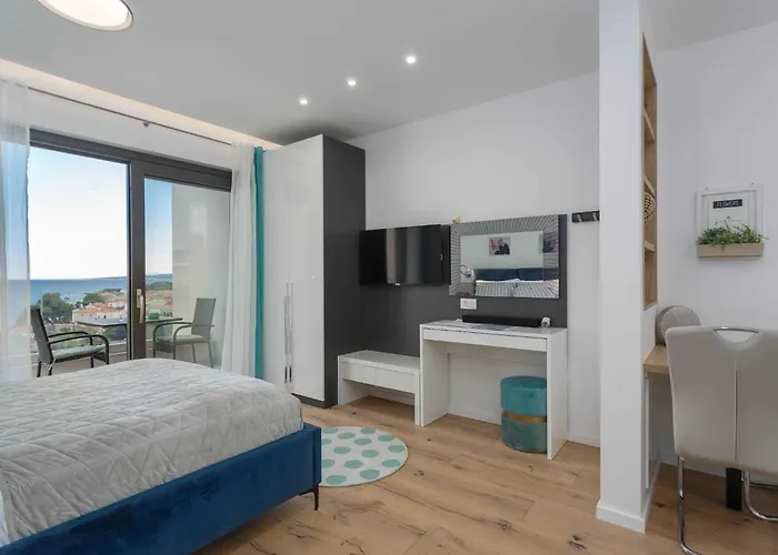 Luxury Beachfront Krk With Terrace - With Terrace 크르크