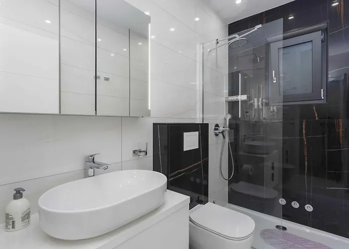 Luxury Beachfront Krk With Terrace - With Terrace 아파트 *