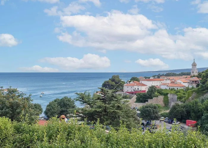 Luxury Beachfront Krk With Terrace - With Terrace 아파트