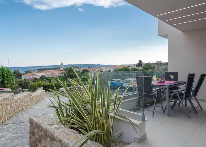 Luxury Beachfront Krk With Terrace - With Terrace 아파트 크르크